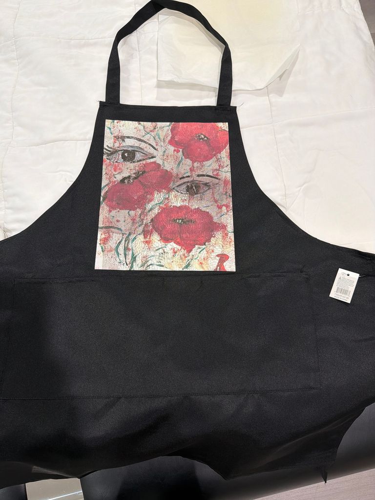 apron with eyes and flowers