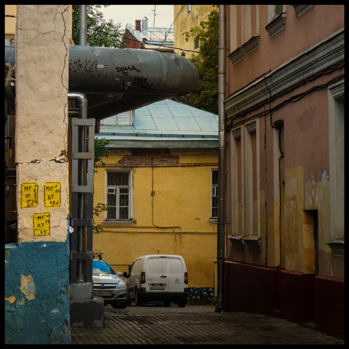 moscow. yellow album 04