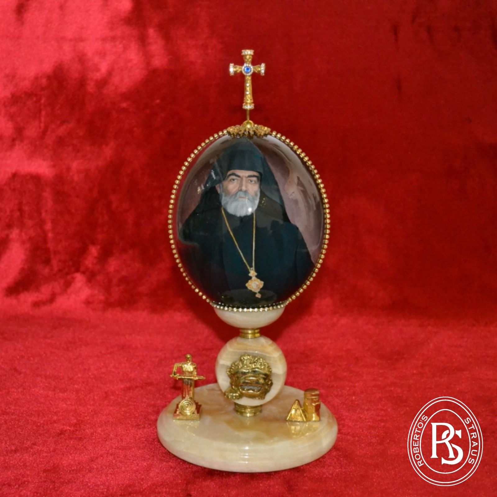 Pargev Srbazan Martirosyan - made on ostrich eggs
