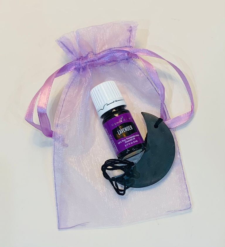 4th Heart Chakra balancing set - Lavender essential oil and energy protecting shungite pendant