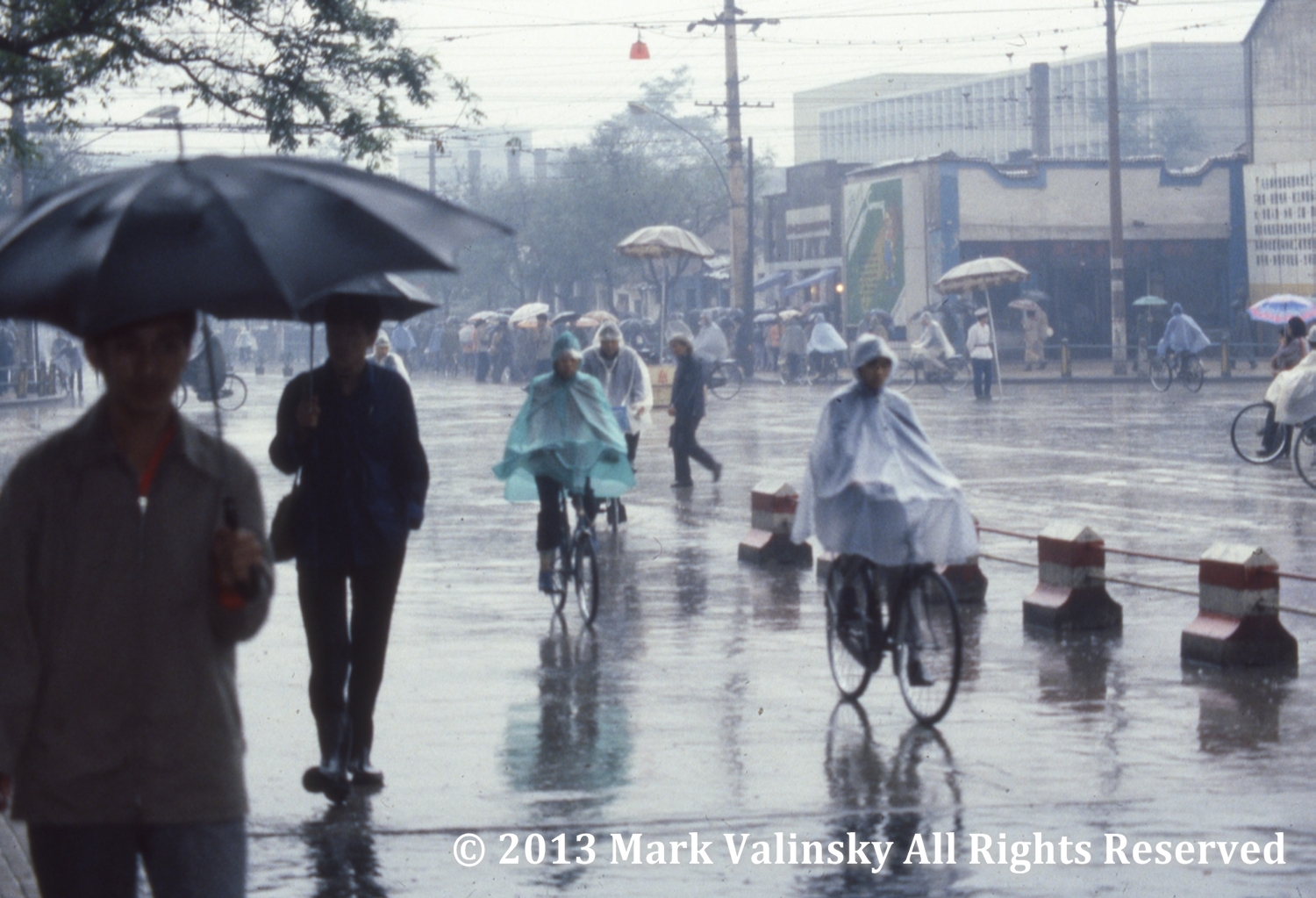 RAINY DAY IN SHANGHAI